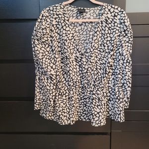 Who what Wear black and white blouse